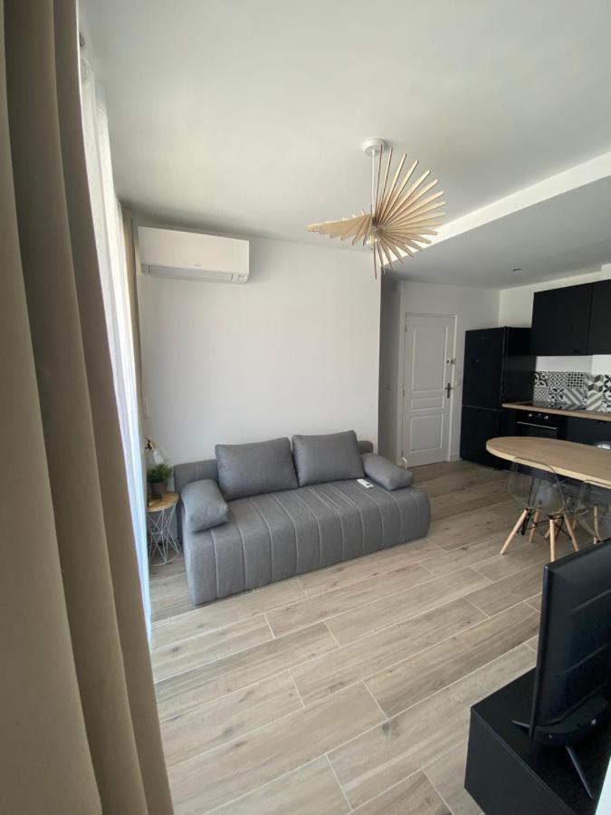 Ajaccio Magnifique T2 37M2 Centre Ville Vue Mer Au Bord De La Plage Neuf 4 Couchages Balcon Parking Prive Ferme Clim Wifi Екстер'єр фото