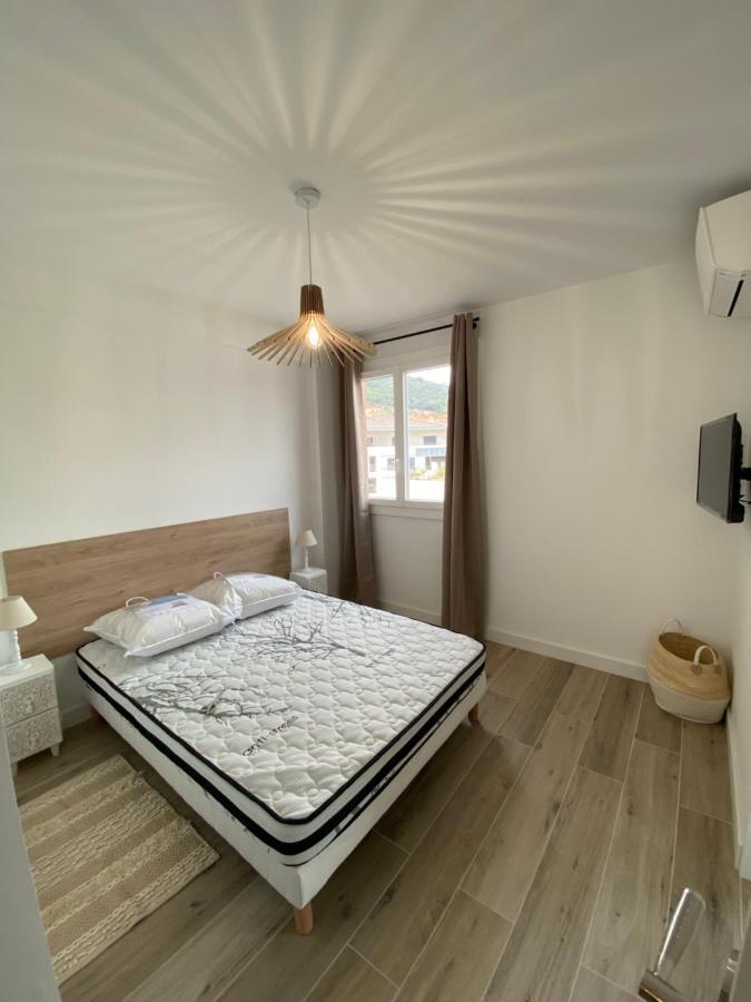 Ajaccio Magnifique T2 37M2 Centre Ville Vue Mer Au Bord De La Plage Neuf 4 Couchages Balcon Parking Prive Ferme Clim Wifi Екстер'єр фото