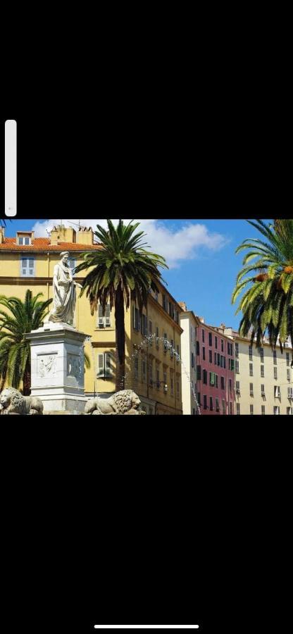 Ajaccio Magnifique T2 37M2 Centre Ville Vue Mer Au Bord De La Plage Neuf 4 Couchages Balcon Parking Prive Ferme Clim Wifi Екстер'єр фото